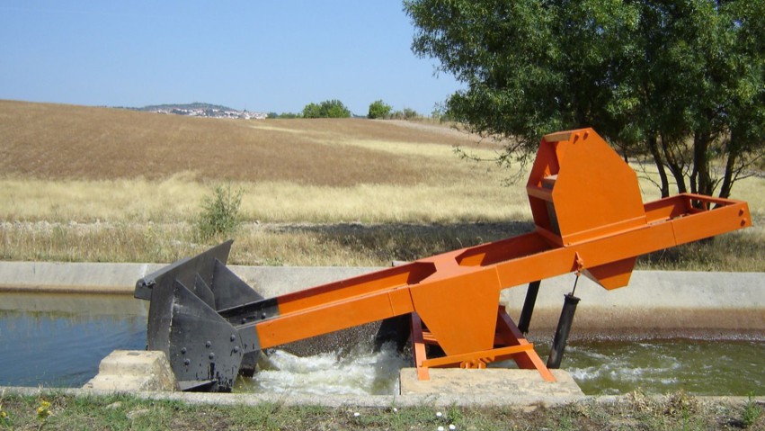 Figura 2– Canal Condutor Geral e Comporta de Nível Constante a Montante.